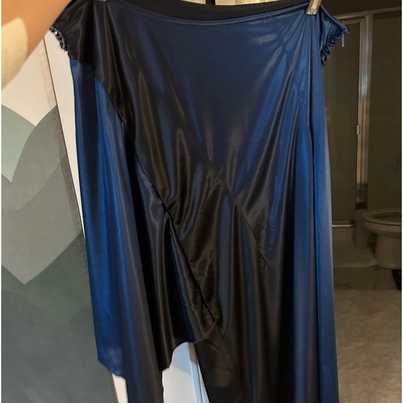 Off the shoulder gorgeous dressy dress -above the knee - Picture 2 of 4